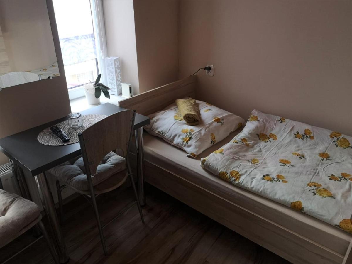 Pokoje Freedoor Ługniany Extérieur photo